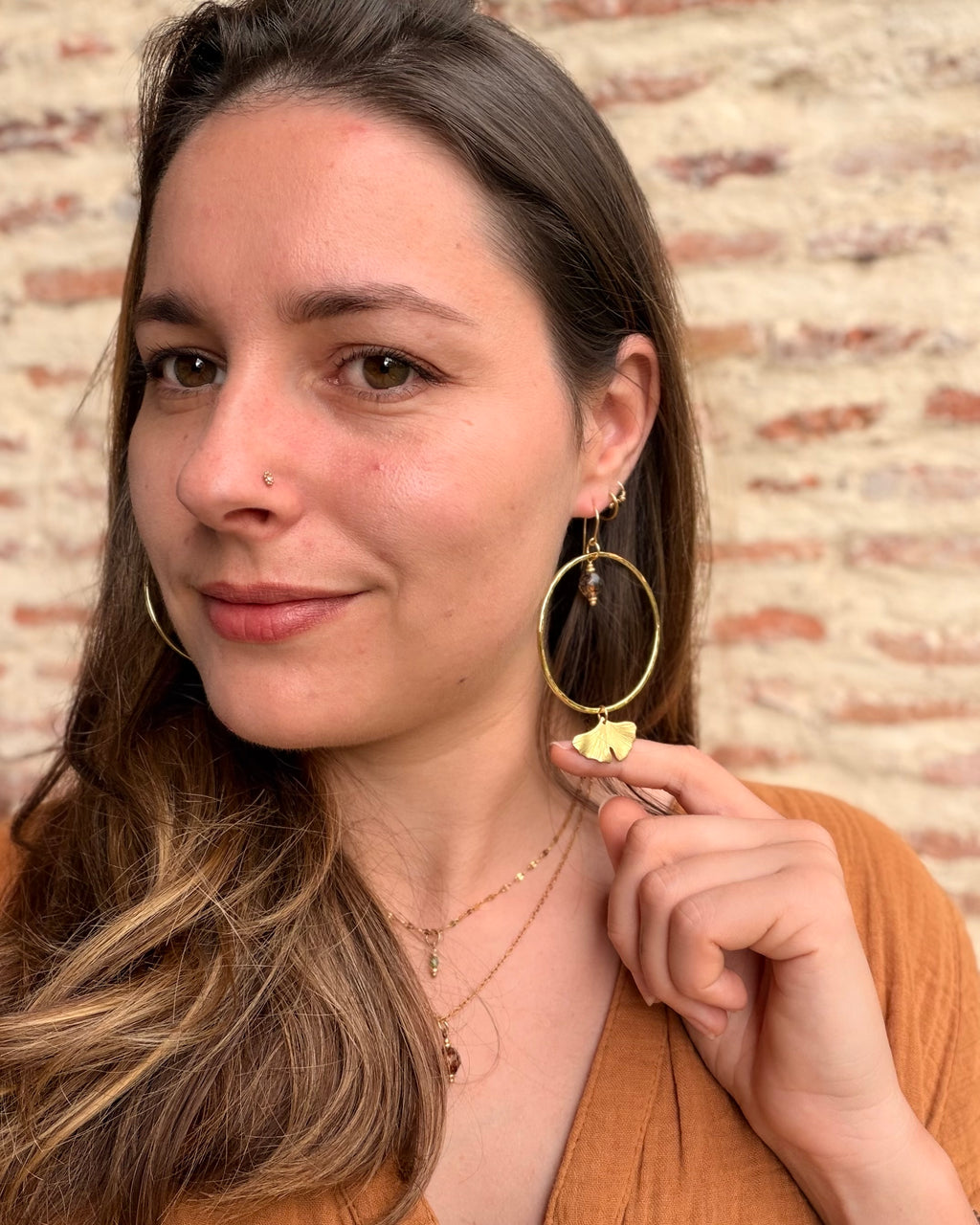 Créoles Ginkgo et perles ambrées