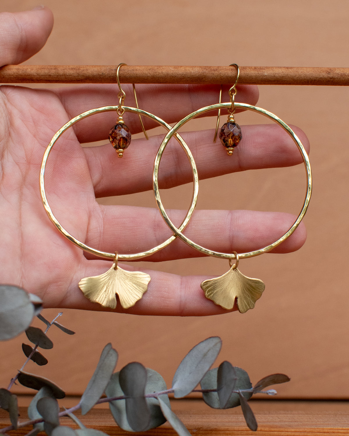Créoles Ginkgo et perles ambrées