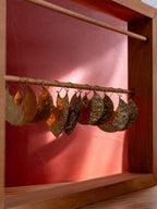 Créoles artisanales en laiton texturé