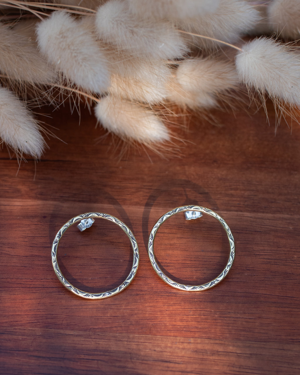 Petites créoles en laiton motif petites lunes