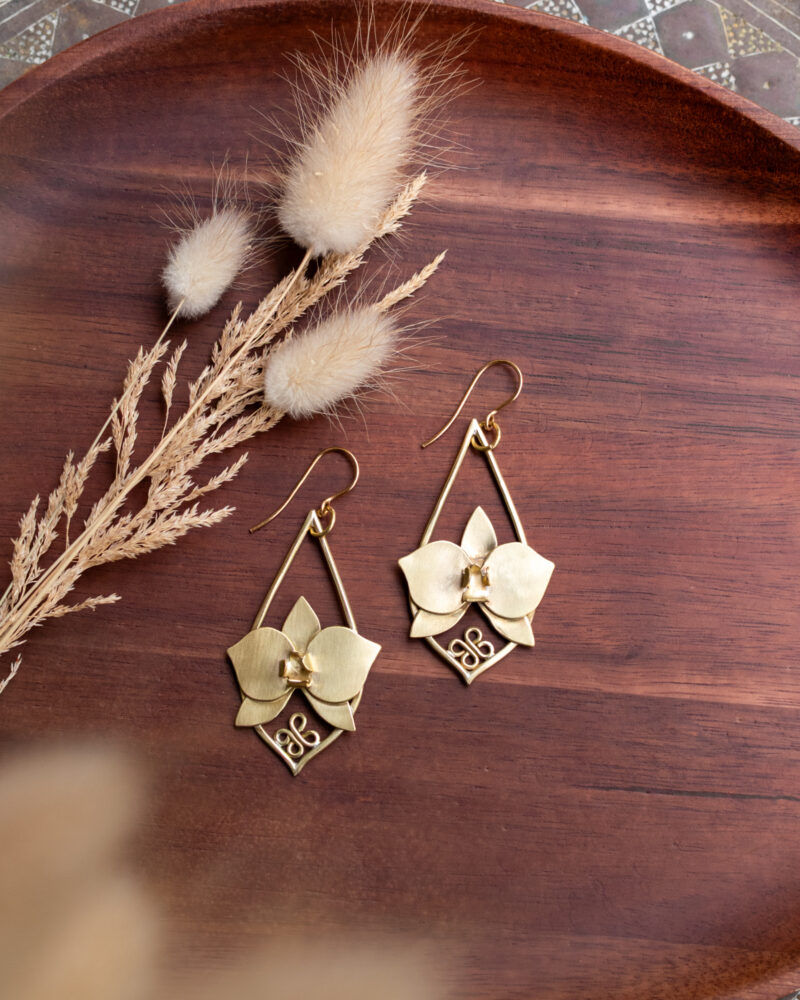 Boucles d'oreilles Orchidées - Collection Capsule, paire 3/4